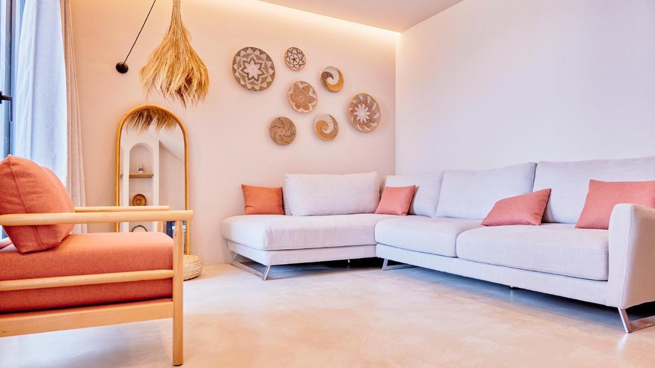 Azar Luxury Suites Vlorë Exteriör bild