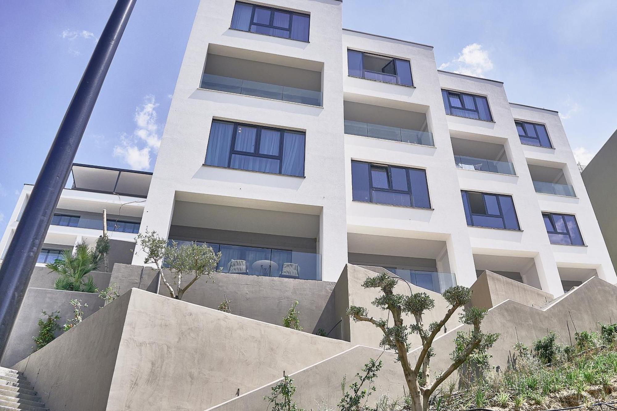 Azar Luxury Suites Vlorë Exteriör bild