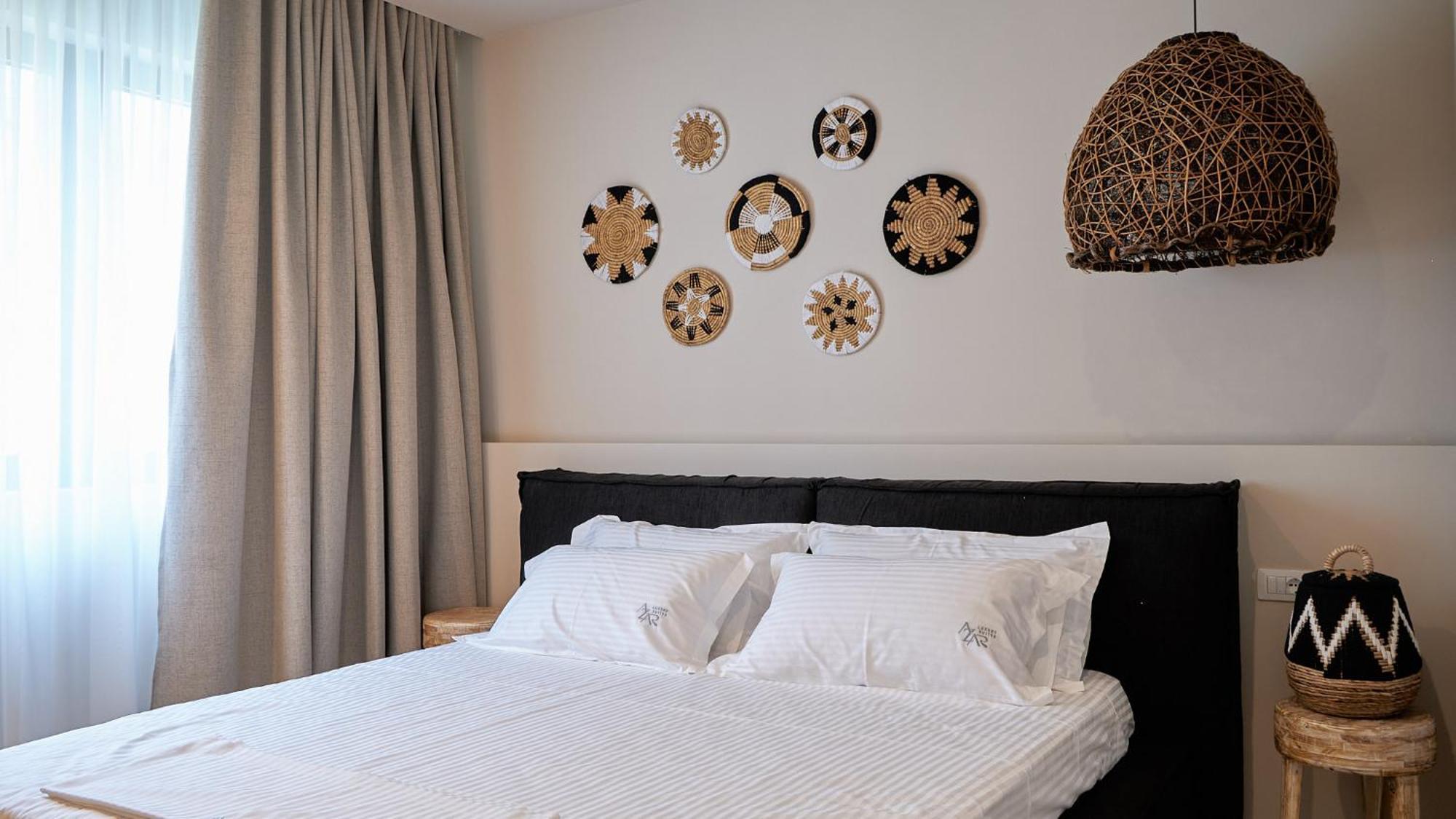 Azar Luxury Suites Vlorë Exteriör bild